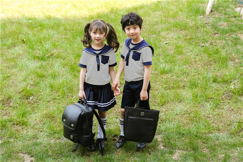 北京校服定制生產(chǎn)廠家 北京校服定制生產(chǎn)廠家