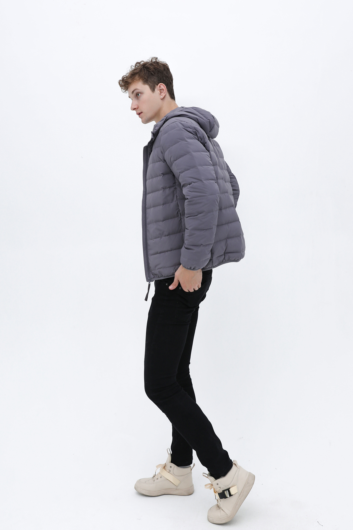 北京羽絨服定做訂制生產(chǎn)現(xiàn)貨廠家 北京羽絨服定做訂制生產(chǎn)現(xiàn)貨廠家